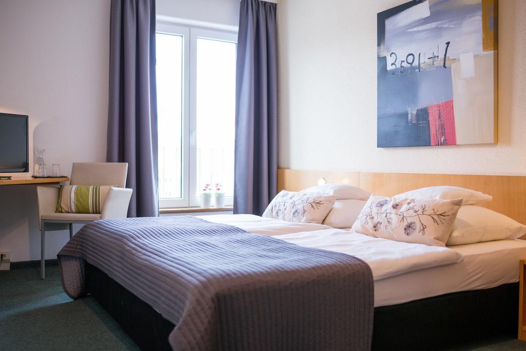 Hotel Restaurant Am Kellhof Hilzingen Zewnętrze zdjęcie