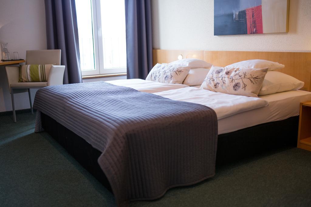 Hotel Restaurant Am Kellhof Hilzingen Zewnętrze zdjęcie